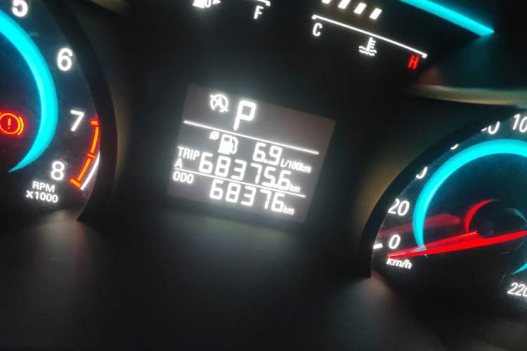Used Chevrolet Cavalier 2016 1.5L Automatic Xinyue Edition Odometer Close Up