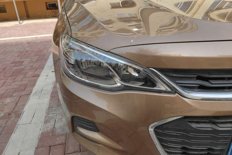 Used Chevrolet Cavalier 2016 1.5L Automatic Enjoyment Edition Right Front Headlight
