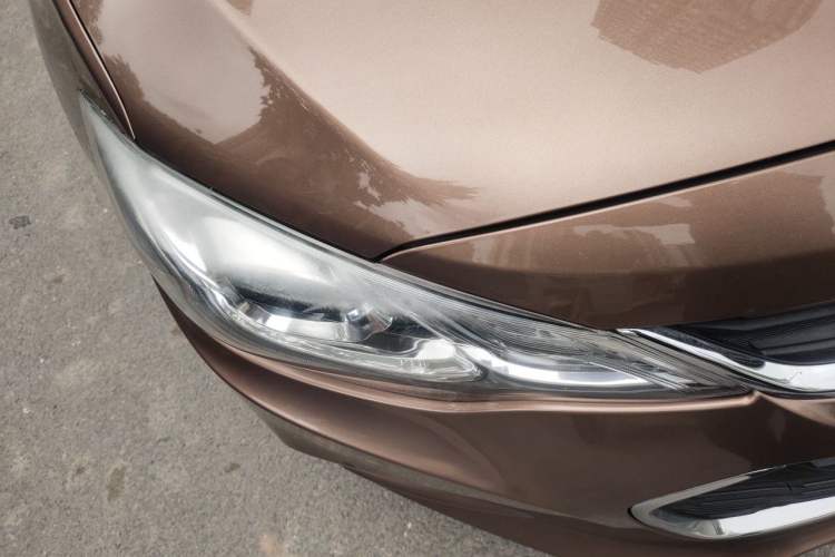 Used Chevrolet Cavalier 2016 1.5L Automatic Xinsong Edition Right Front Headlight