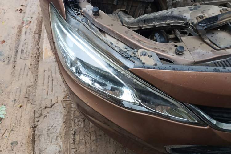 Used Chevrolet Cavalier 2016 1.5L Automatic Enjoyment Edition Right Front Headlight