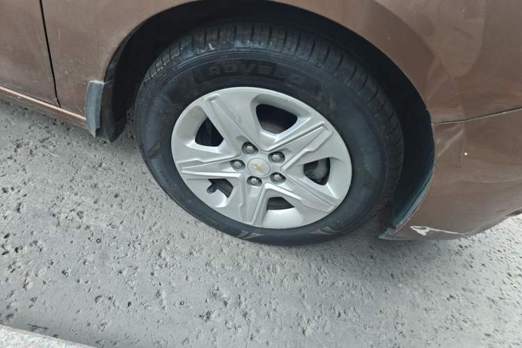Used Chevrolet Cavalier 2016 1.5L Automatic Enjoyment Edition Right Front Wheel Hub