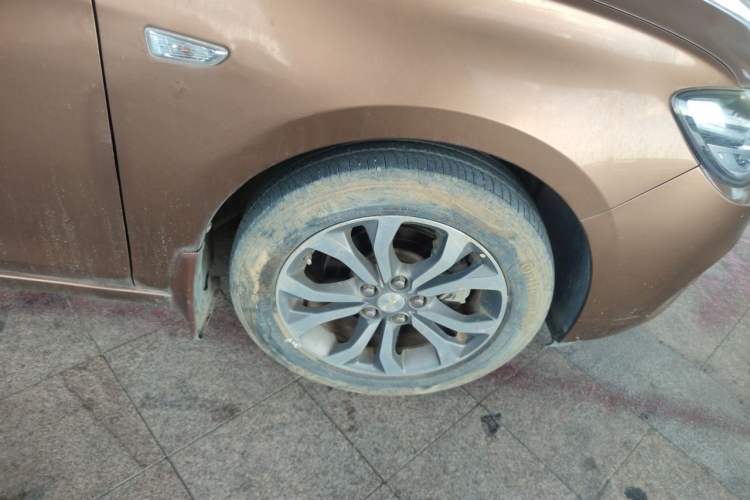 Used Chevrolet Cavalier 2016 1.5L Automatic Xinyue Edition Right Front Wheel Hub