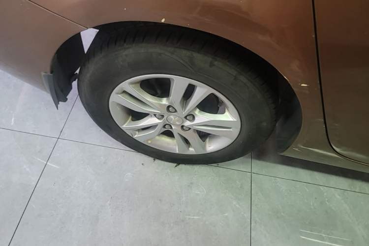 Used Chevrolet Cavalier 2016 1.5L Automatic Xinyue Edition Right Rear Wheel Hub