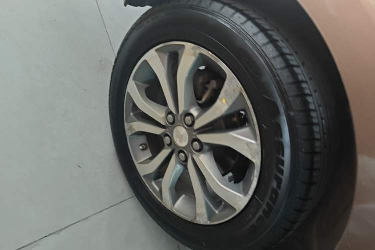 Used Chevrolet Cavalier 2016 1.5L Automatic Xinsong Edition Right Rear Wheel Hub