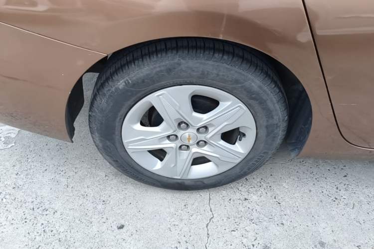 Used Chevrolet Cavalier 2016 1.5L Manual Enjoyment Edition Right Rear Wheel Hub