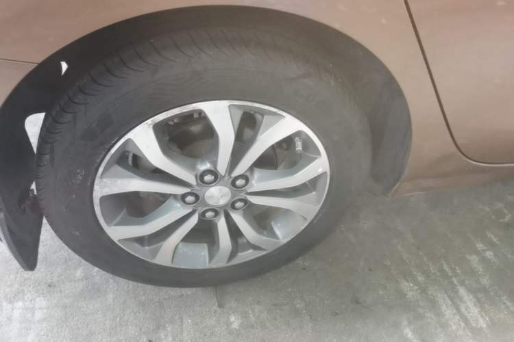 Used Chevrolet Cavalier 2016 1.5L Automatic Xinsong Edition Right Rear Wheel Hub