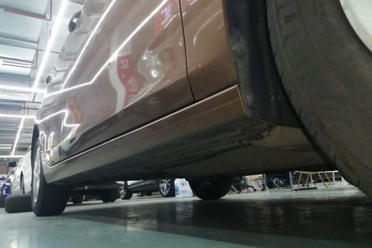 Used Chevrolet Cavalier 2016 1.5L Automatic Enjoyment Edition Right Side Sill