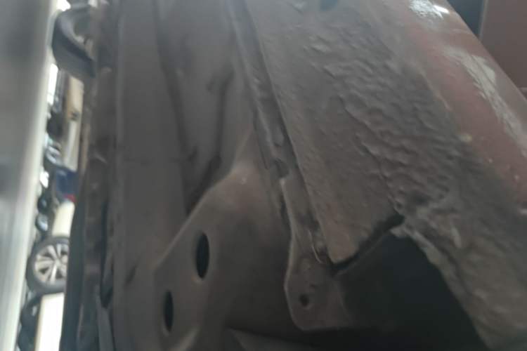 Used Chevrolet Cavalier 2016 1.5L Automatic Xinsong Edition Right Side Sill