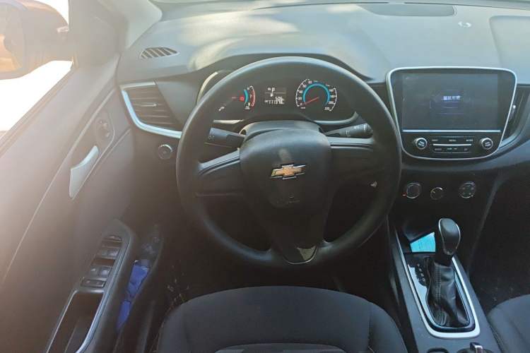 Used Chevrolet Cavalier 2016 1.5L Automatic Enjoyment Edition Steering Wheel