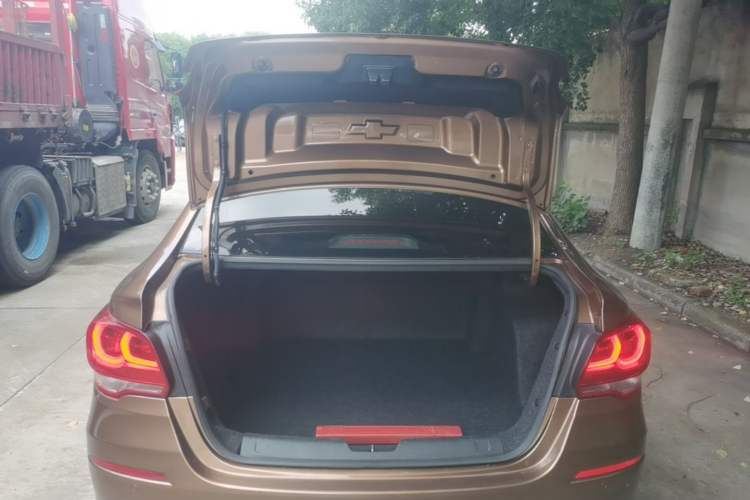 Used Chevrolet Cavalier 2016 1.5L Automatic Xinsong Edition Trunk