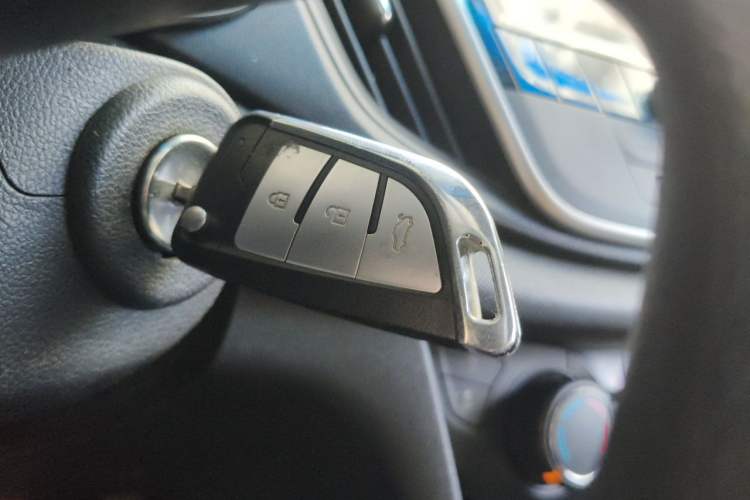 Used Chevrolet Cavalier 2016 1.5L Automatic Enjoyment Edition Vehicle Key