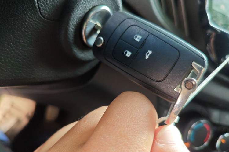 Used Chevrolet Cavalier 2016 1.5L Automatic Enjoyment Edition Vehicle Key