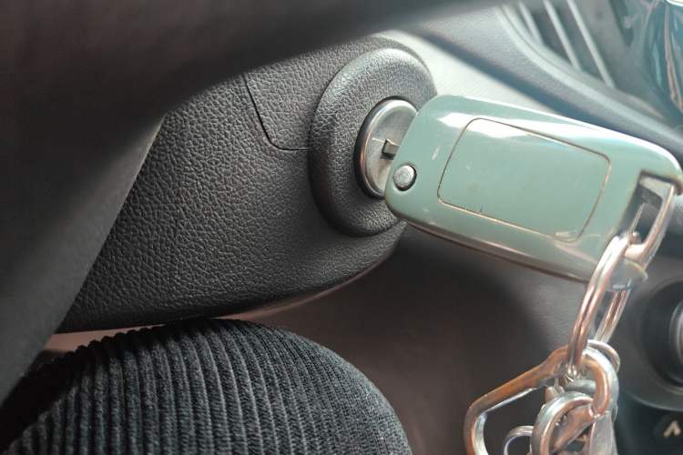 Used Chevrolet Cavalier 2016 1.5L Manual Enjoyment Edition Vehicle Key