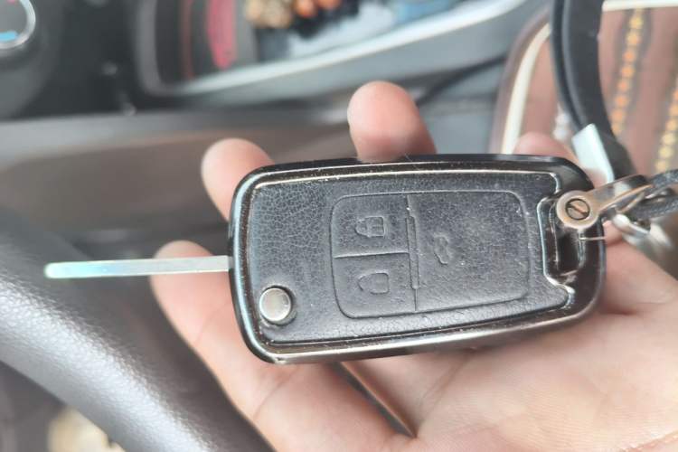 Used Chevrolet Cavalier 2016 1.5L Automatic Enjoyment Edition Vehicle Key