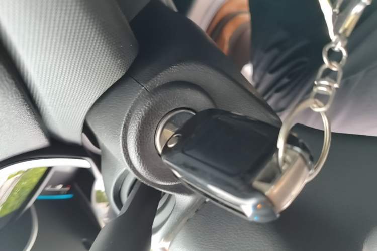 Used Chevrolet Cavalier 2016 1.5L Manual Enjoyment Edition Vehicle Key