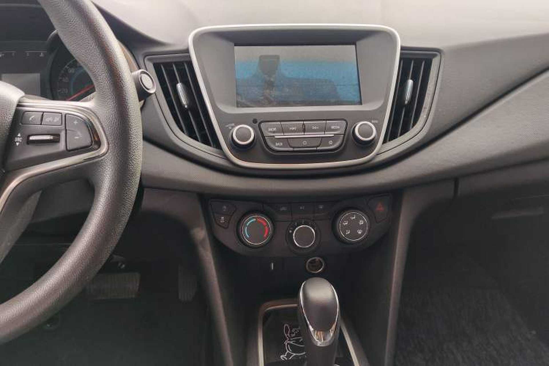 Used Chevrolet Cavalier 2016 1.5L Automatic Xinyue Edition Audio And AC Panel