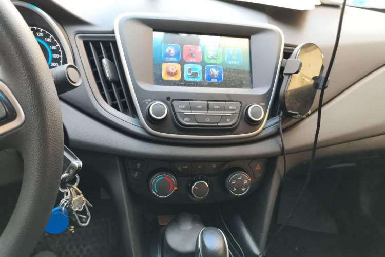 Used Chevrolet Cavalier 2016 1.5L Automatic Xinyue Edition Audio And AC Panel