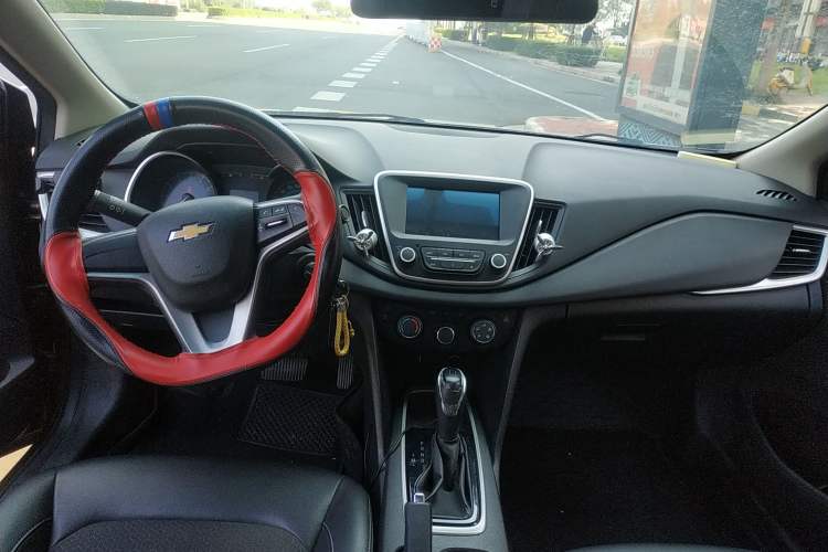 Used Chevrolet Cavalier 2016 1.5L Automatic Xinyue Edition Center Console