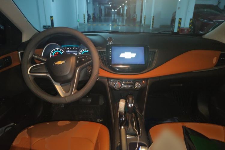 Used Chevrolet Cavalier 2016 1.5L Automatic Xinsong Edition Center Console
