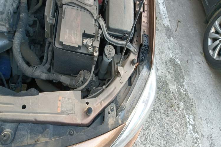 Used Chevrolet Cavalier 2016 1.5L Manual Enjoyment Edition Engine Bay Left