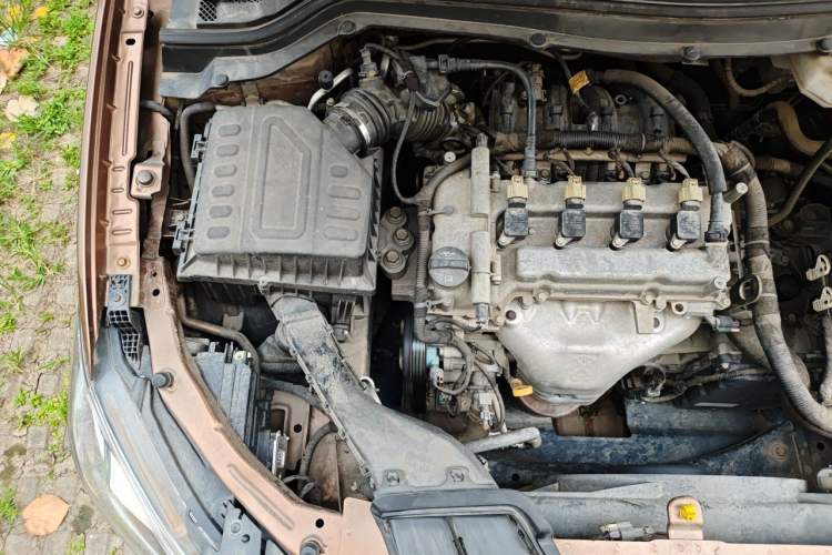 Used Chevrolet Cavalier 2016 1.5L Automatic Xinyue Edition Engine Bay Right