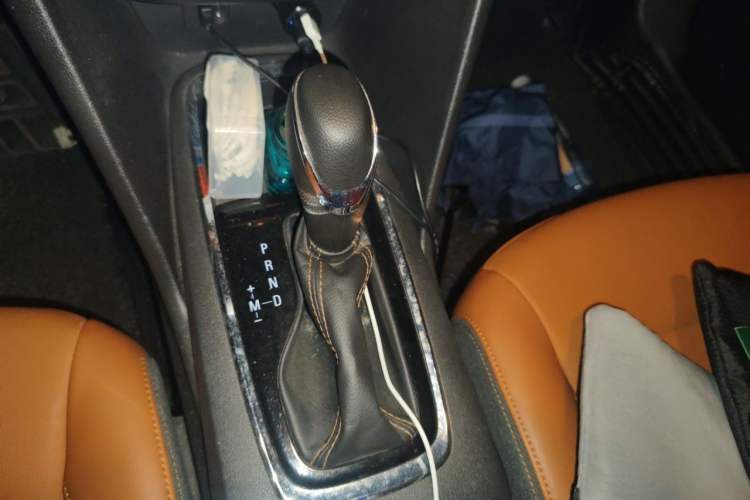 Used Chevrolet Cavalier 2016 1.5L Automatic Xinsong Edition Gear Lever