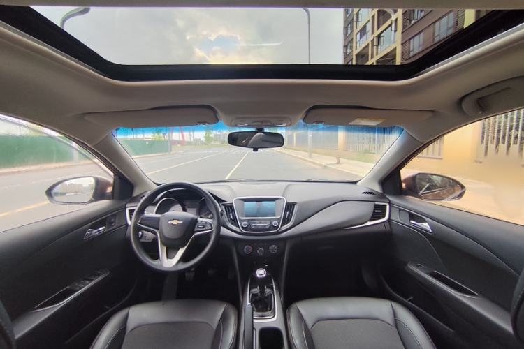 Used Chevrolet Cavalier 2016 1.5L Manual Xinyue Edition Interior 4