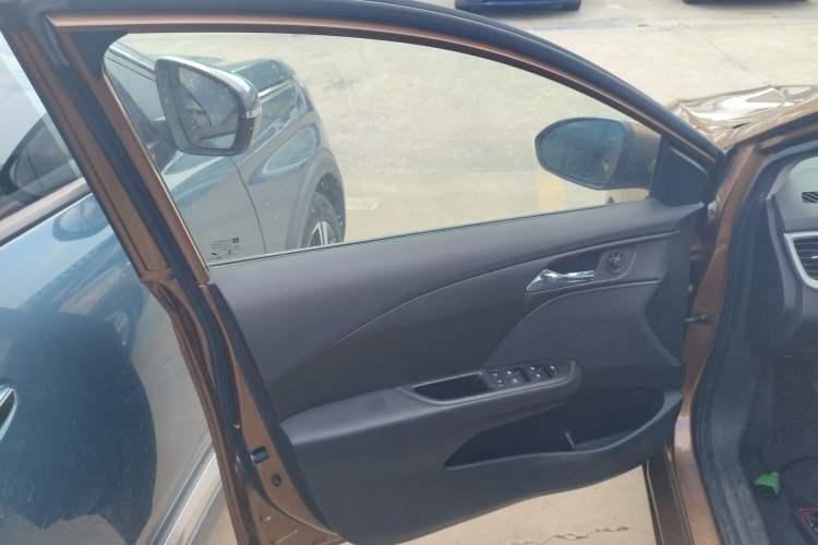 Used Chevrolet Cavalier 2016 1.5L Manual Xinyue Edition Left Front Door Interior