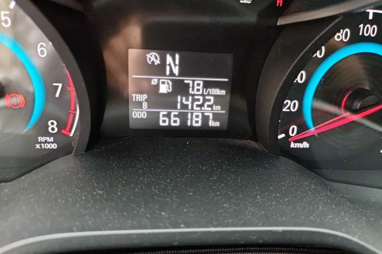 Used Chevrolet Cavalier 2016 1.5L Automatic Xinyue Edition Odometer Close Up