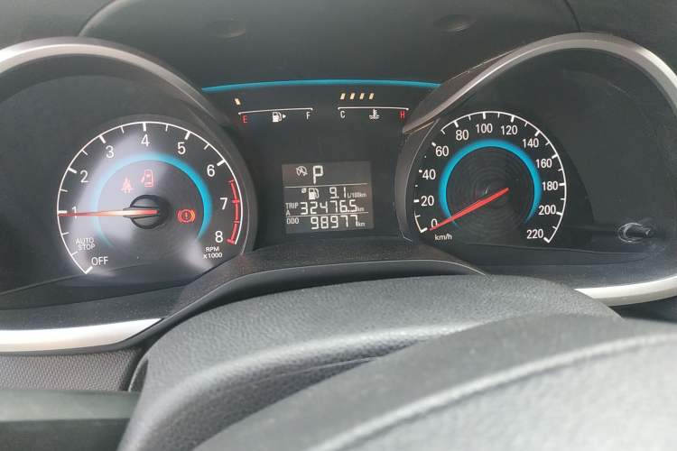 Used Chevrolet Cavalier 2016 1.5L Automatic Xinyue Edition Odometer Close Up