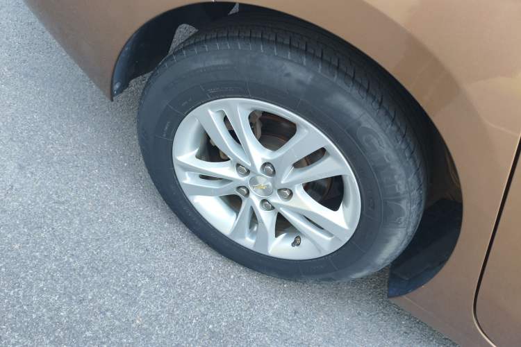 Used Chevrolet Cavalier 2016 1.5L Manual Xinyue Edition Right Rear Wheel Hub