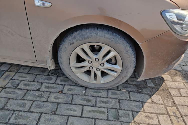 Used Chevrolet Cavalier 2016 1.5L Manual Xinyue Edition Right Front Wheel Hub
