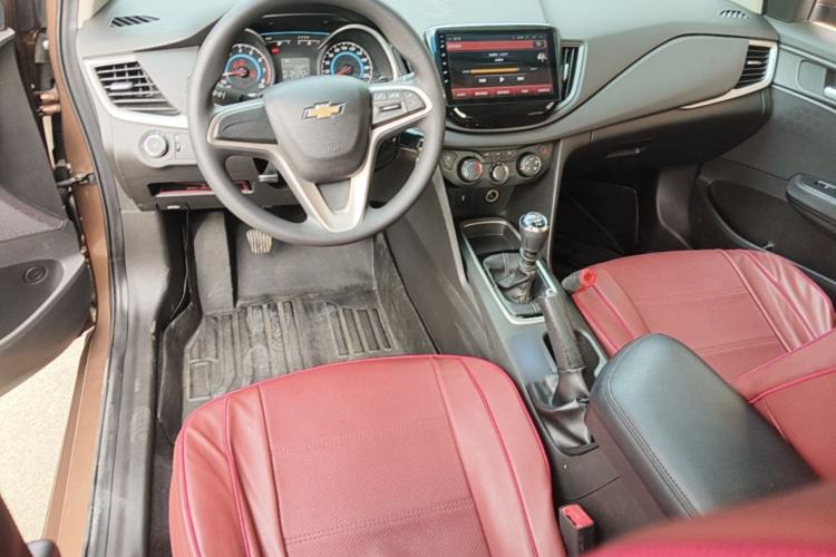 Used Chevrolet Cavalier 2016 1.5L Manual Xinyue Edition Center Console
