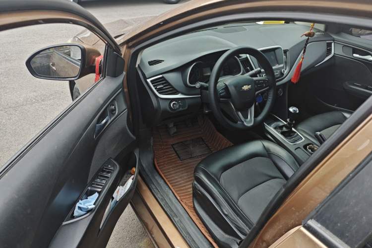 Used Chevrolet Cavalier 2016 1.5L Manual Xinyue Edition Driver Seat