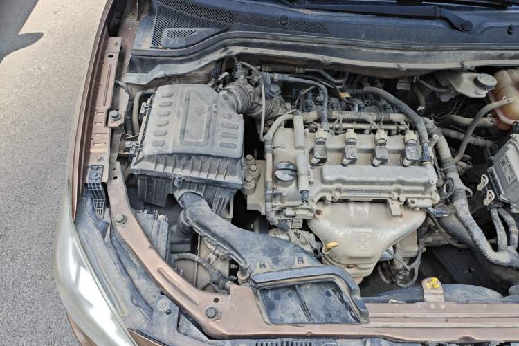 Used Chevrolet Cavalier 2016 1.5L Manual Xinyue Edition Engine Bay Right