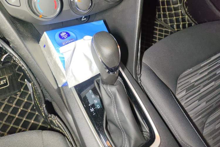 Used Chevrolet Cavalier 2016 1.5L Automatic Enjoyment Edition Gear Lever
