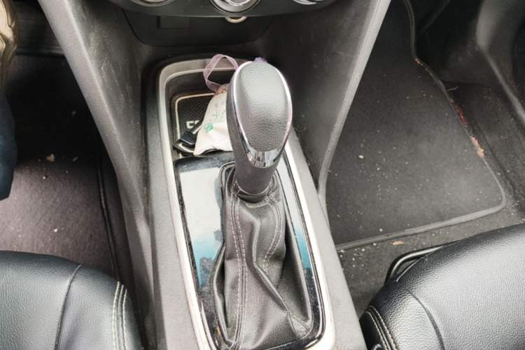 Used Chevrolet Cavalier 2016 1.5L Automatic Enjoyment Edition Gear Lever