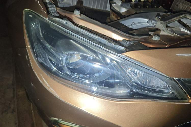 Used Chevrolet Cavalier 2016 1.5L Automatic Xinyue Edition Right Front Headlight