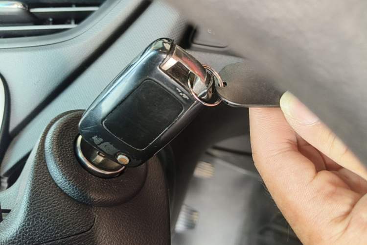 Used Chevrolet Cavalier 2016 1.5L Manual Xinyue Edition Vehicle Key