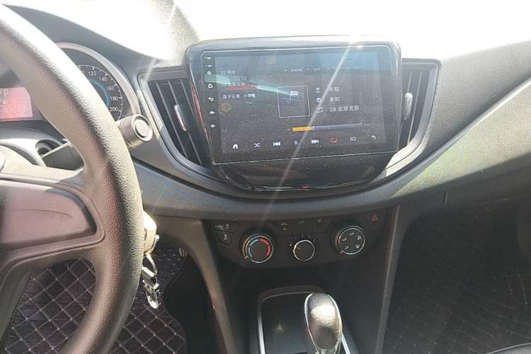 Used Chevrolet Cavalier 2016 1.5L Automatic Enjoyment Edition Audio And AC Panel
