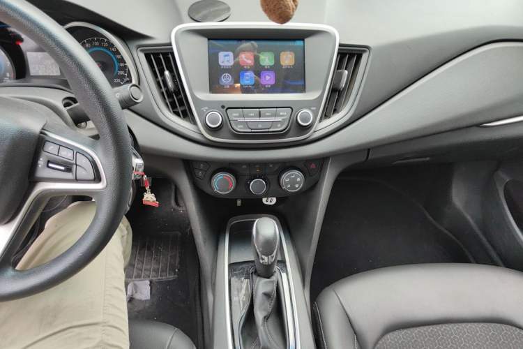 Used Chevrolet Cavalier 2016 1.5L Automatic Xinyue Edition Audio And AC Panel