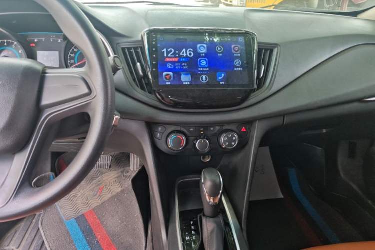 Used Chevrolet Cavalier 2016 1.5L Automatic Enjoyment Edition Audio And AC Panel