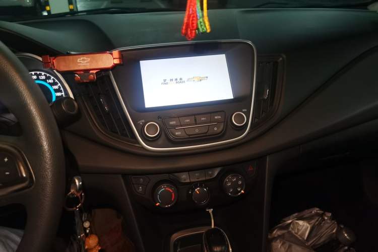 Used Chevrolet Cavalier 2016 1.5L Automatic Xinyue Edition Audio And AC Panel