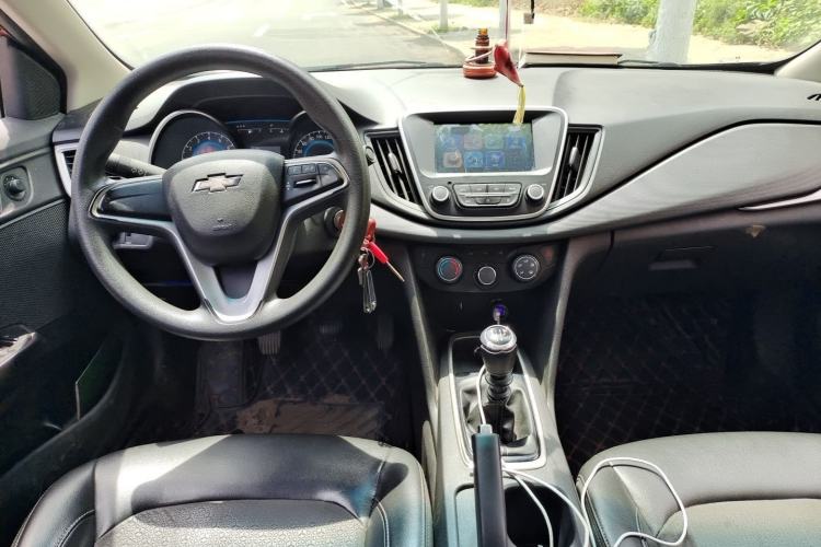 Used Chevrolet Cavalier 2016 1.5L Manual Xinyue Edition Center Console