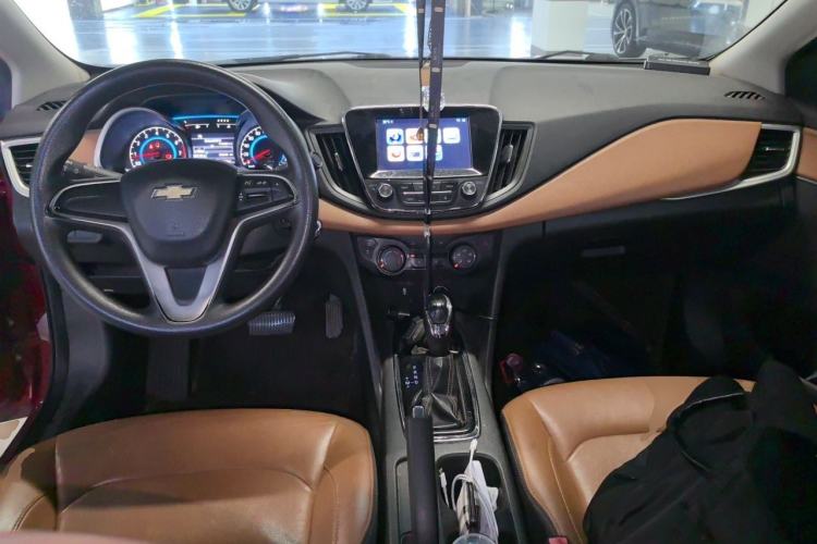 Used Chevrolet Cavalier 2016 1.5L Automatic Xinsong Edition Center Console