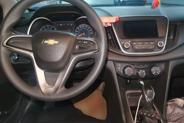 Used Chevrolet Cavalier 2016 1.5L Automatic Xinyue Edition Center Console