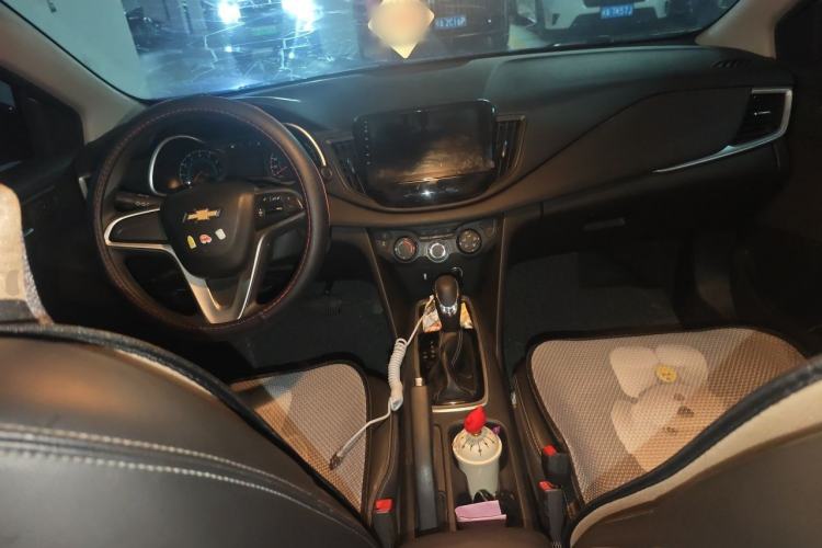 Used Chevrolet Cavalier 2016 1.5L Automatic Xinyue Edition Center Console