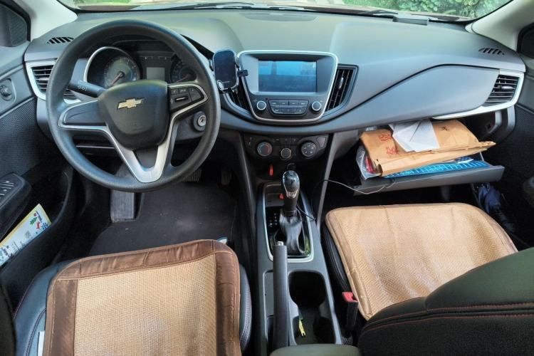 Used Chevrolet Cavalier 2016 1.5L Automatic Xinyue Edition Center Console