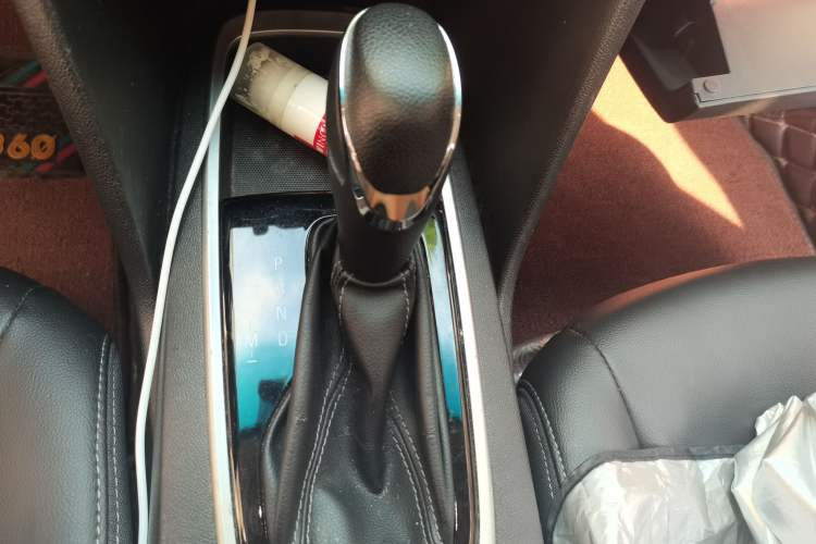 Used Chevrolet Cavalier 2016 1.5L Automatic Xinyue Edition Gear Lever