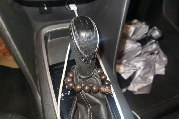 Used Chevrolet Cavalier 2016 1.5L Automatic Xinyue Edition Gear Lever